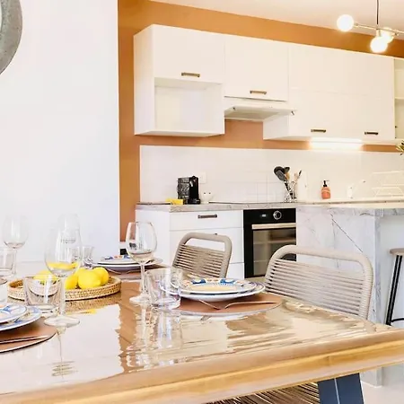 Le Calmette - Confort Centre Apartment *