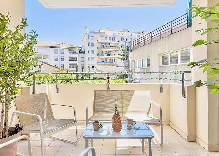 Daire Le Calmette - Confort Centre Cannes